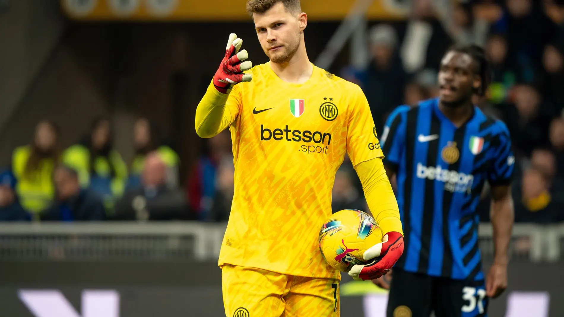 Fútbol.- El español Josep Martínez, portero del Inter, implicado en un accidente de tráfico en el que murió un anciano