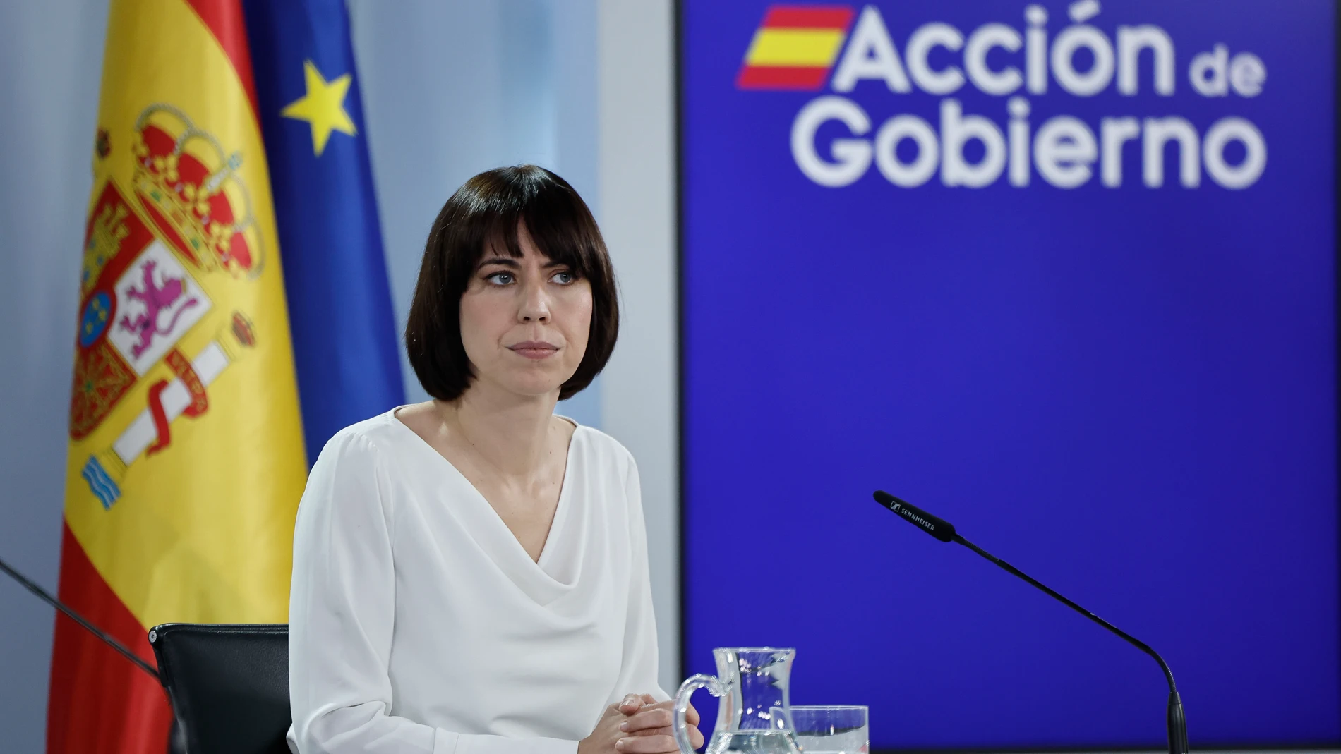 MADRID, 28/10/2025.- La ministra de Ciencia, Innovación y Universidades, Diana Morant, durante la rueda de prensa posterior a la reunión del Consejo de Ministros, este martes en Moncloa. EFE/Sergio Pérez