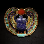 Pectoral de Tutankhamon, en forma de escarabajo alado (c.1325 a.C.)