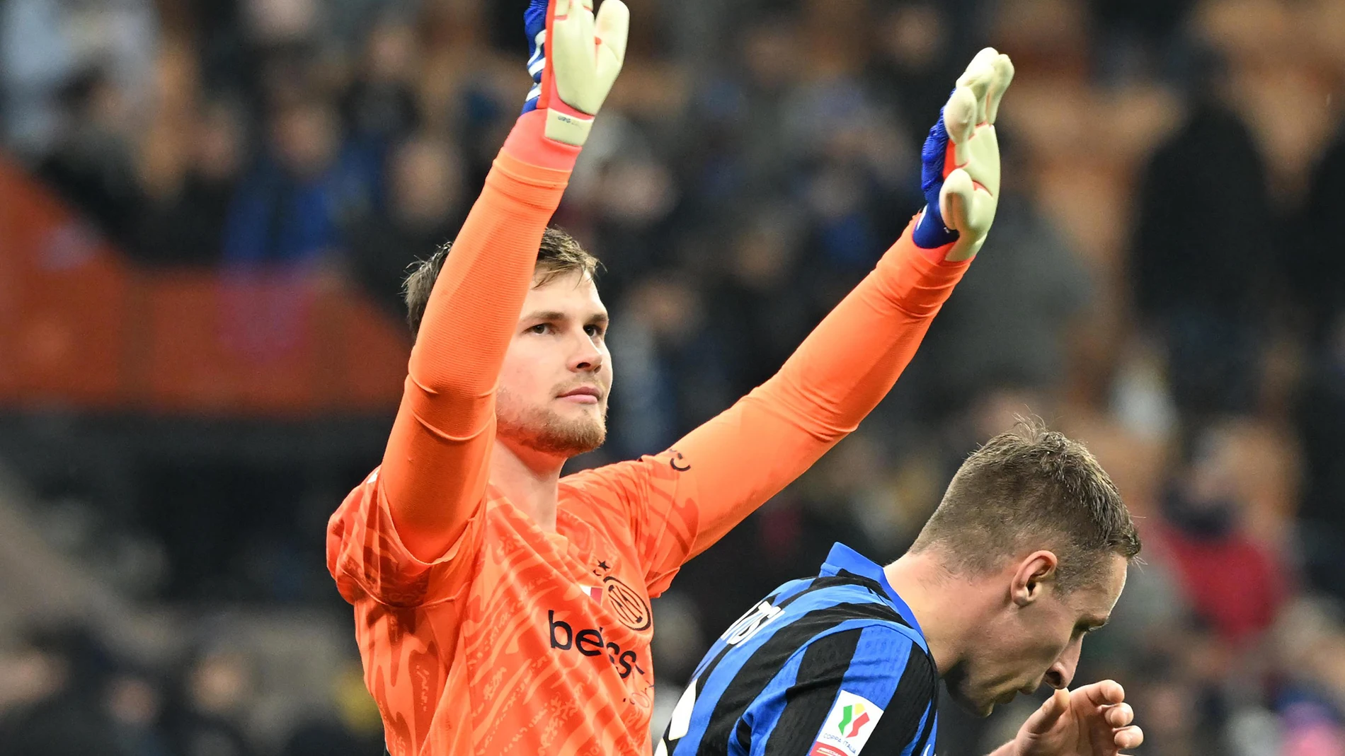 ROMA, 28/10/2025.- Fotografía de archivo del español Josep Martínez, portero del Inter de Milán, quien atropelló este martes a un hombre de 81 años en silla de ruedas eléctrica que falleció en el acto, aunque las primeras hipótesis apuntan a que el anciano perdió el conocimiento e invadió la carretera. El accidente sucedió sobre las 9.40 (8.40 GMT) en Fenegrò (Como, norte), momento en el que el meta valenciano, que estaba de camino al centro de entrenamiento interista, atropelló al fallecido,...