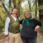 Clara Obligado y Raúl de Tapia rodeados de la naturaleza que tanto aman Clara Obligado y Raúl de Tapia rodeados de la naturaleza que tanto aman