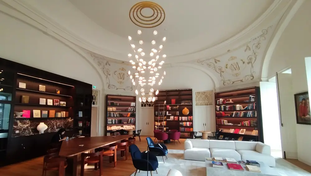 Interior de la biblioteca