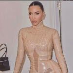 La verdadera razón por la cual Kim Kardashian lanzó tangas con vello púbico
