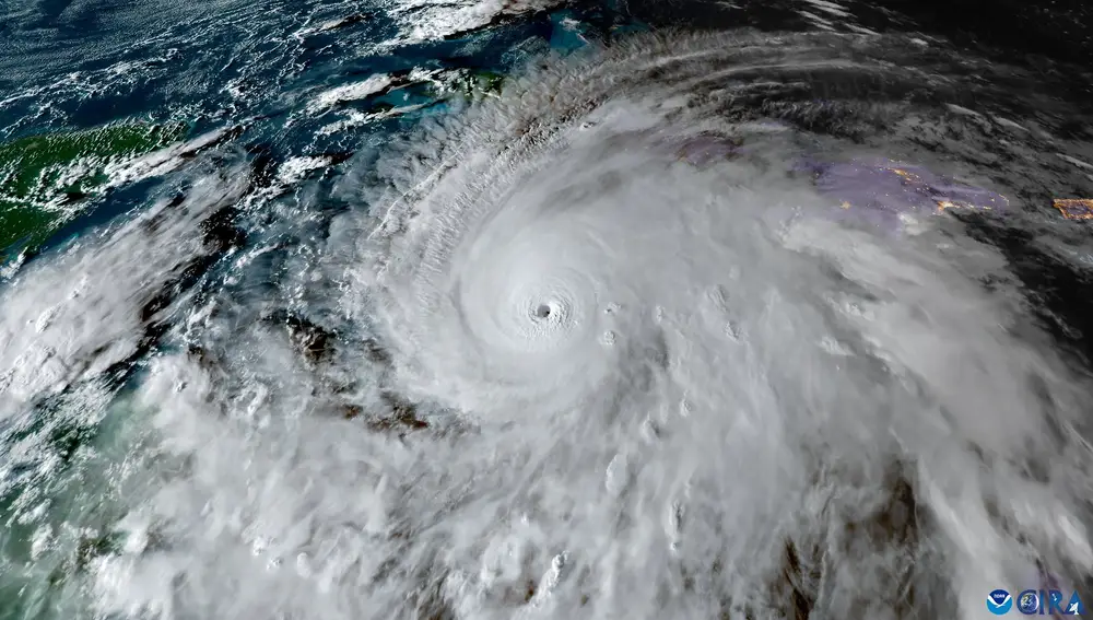 El huracán Melissa avanza hacia Jamaica con vientos "catastróficos" de más de 280km/h