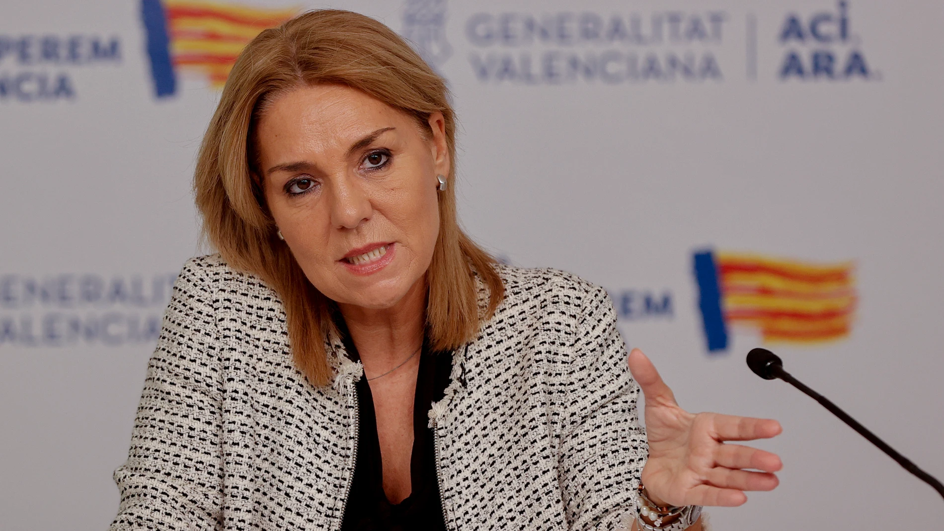 GRAFCVA119. VALÈNCIA, 28/10/2025.- La vicepresidenta y portavoz del Consell, Susana Camarero, informa en rueda de prensa de los acuerdos alcanzados por el Gobierno valenciano tras su reunión plenaria semanal. EFE/Ana Escobar