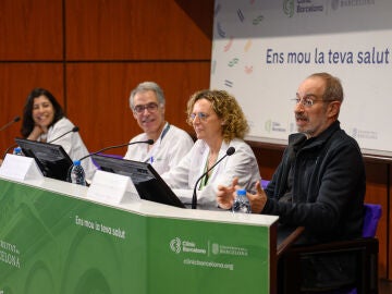 Josep Lluis Ordeix, paciente de cáncer de hígado, participó en la rueda de prensa de presentación de las guías BCLC