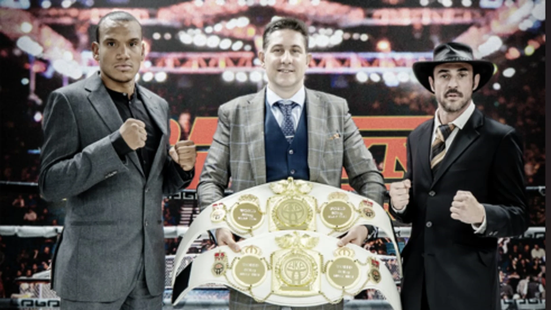 Edye Ruiz y Dani Castor, con Antonio Ricobaldi en el medio y el cinturón de la WKA