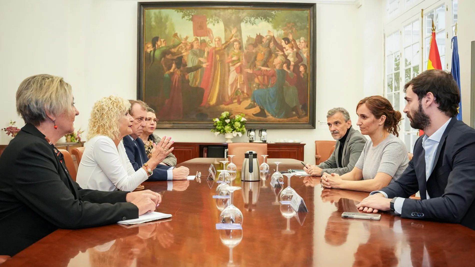 Mónica García, con la asociación Amama