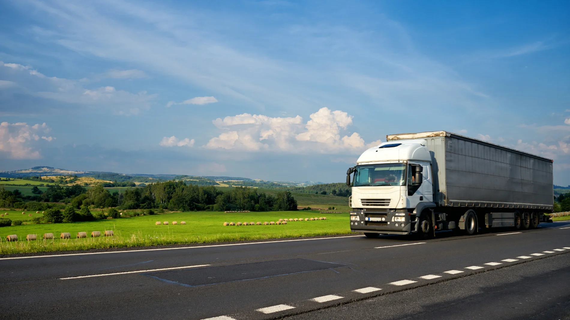 Una multa "sin precedentes" a un camionero italiano alerta al sector en España