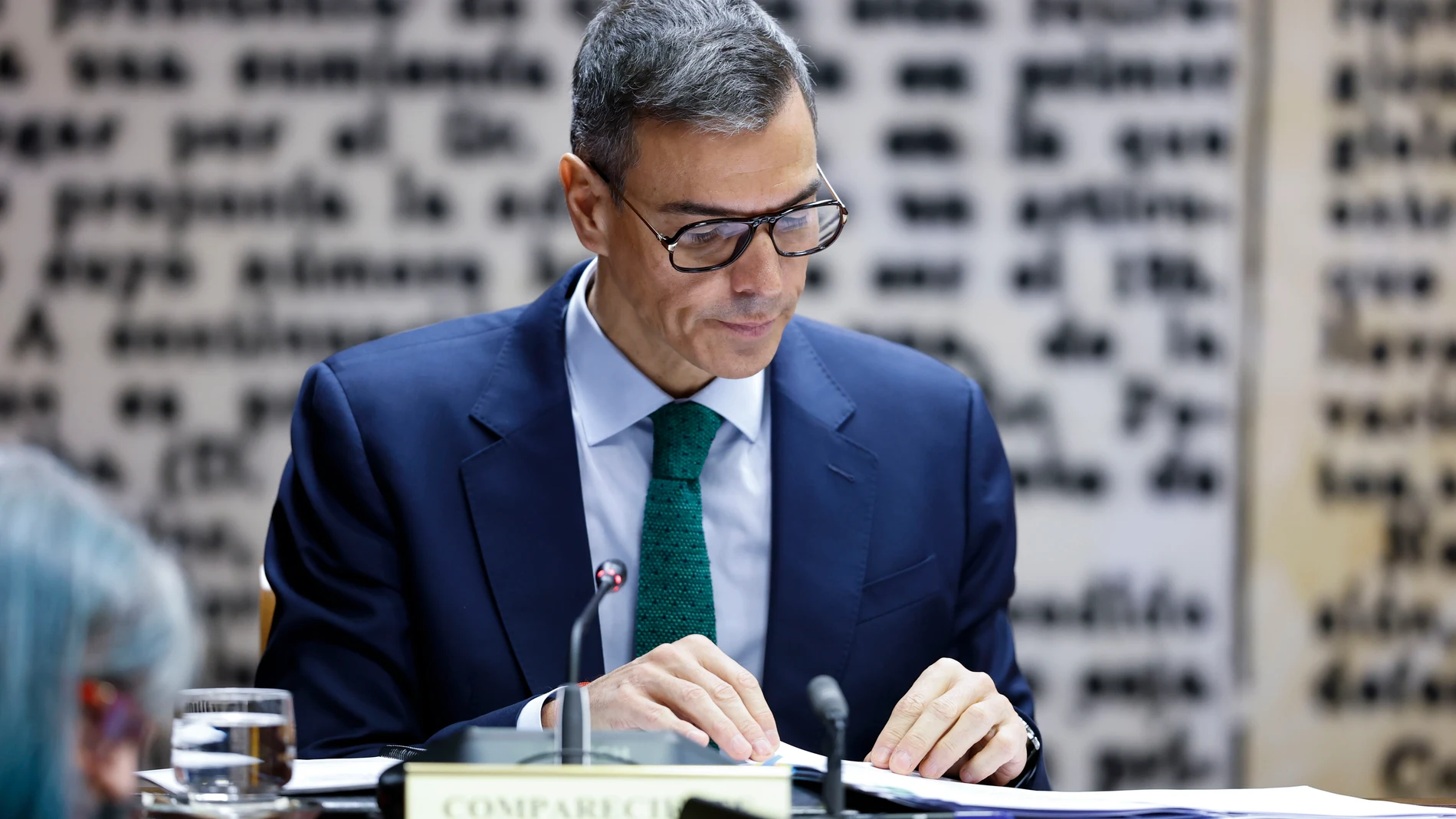 MADRID, 30/10/2025.- El presidente del Gobierno, Pedro Sánchez, durante su comparecencia ante la comisión de investigación del caso Koldo, este jueves en el Senado. EFE/Chema Moya