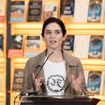 Ayuso participa en la reapertura de la FNAC de Callao