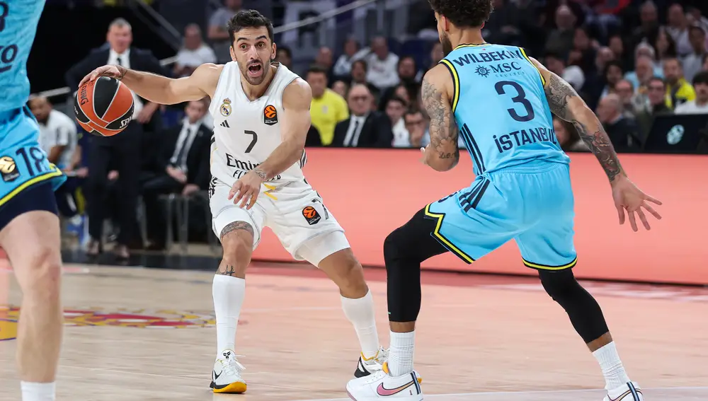 Real Madrid v Fenerbahce Beko Istanbul - Turkish Airlines EuroLeague 2025/2026