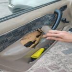 Los daños en los coches patrullas de la Guardia Civil