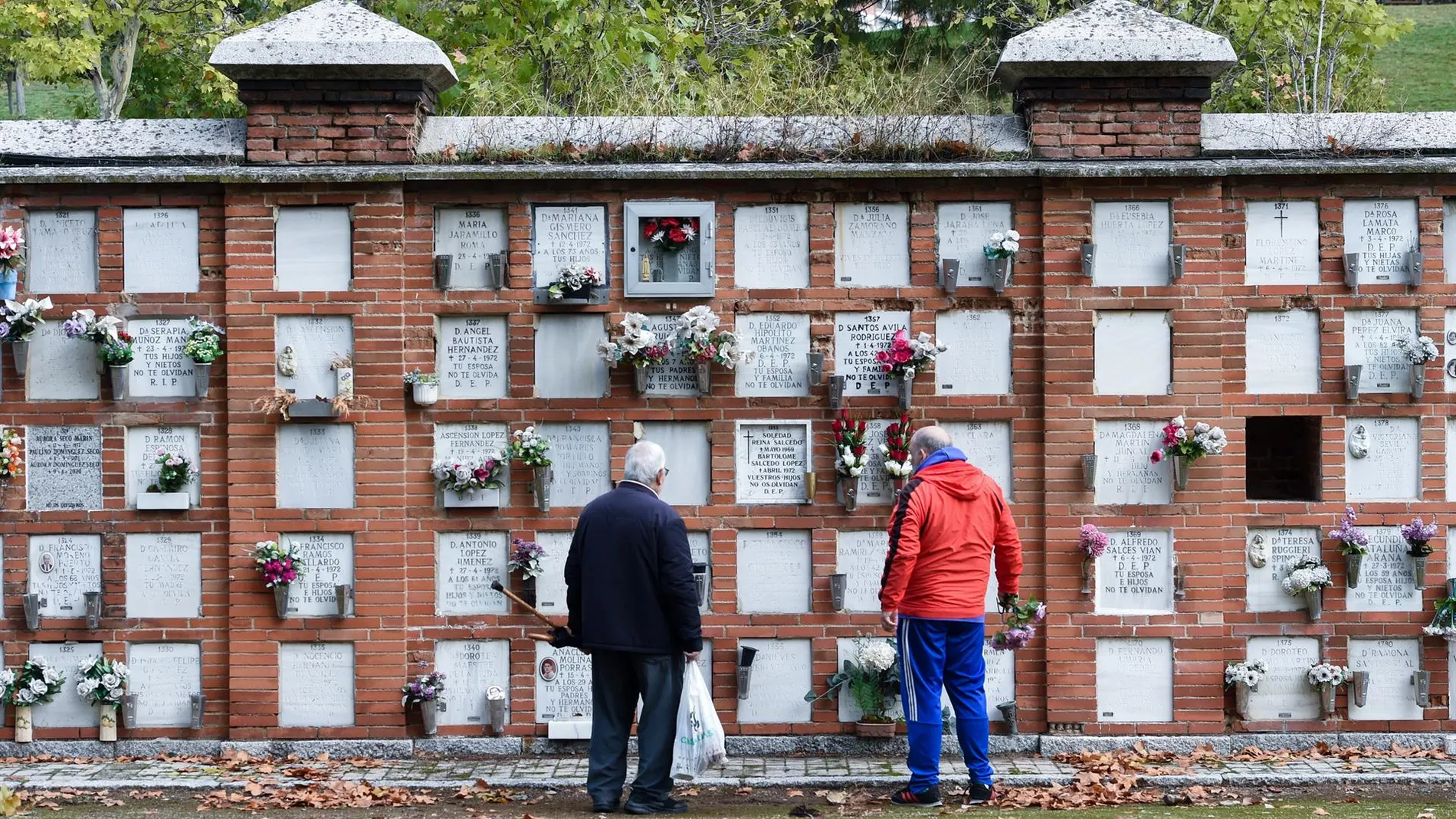 El Ayuntamiento desplegará 1.650 policías municipales para velar por la seguridad en cementerios por Todos los Santos