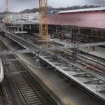 Economía.- El tráfico de trenes de alta velocidad sube un 4% hasta agosto frente al descenso del 2,7% de la convencional