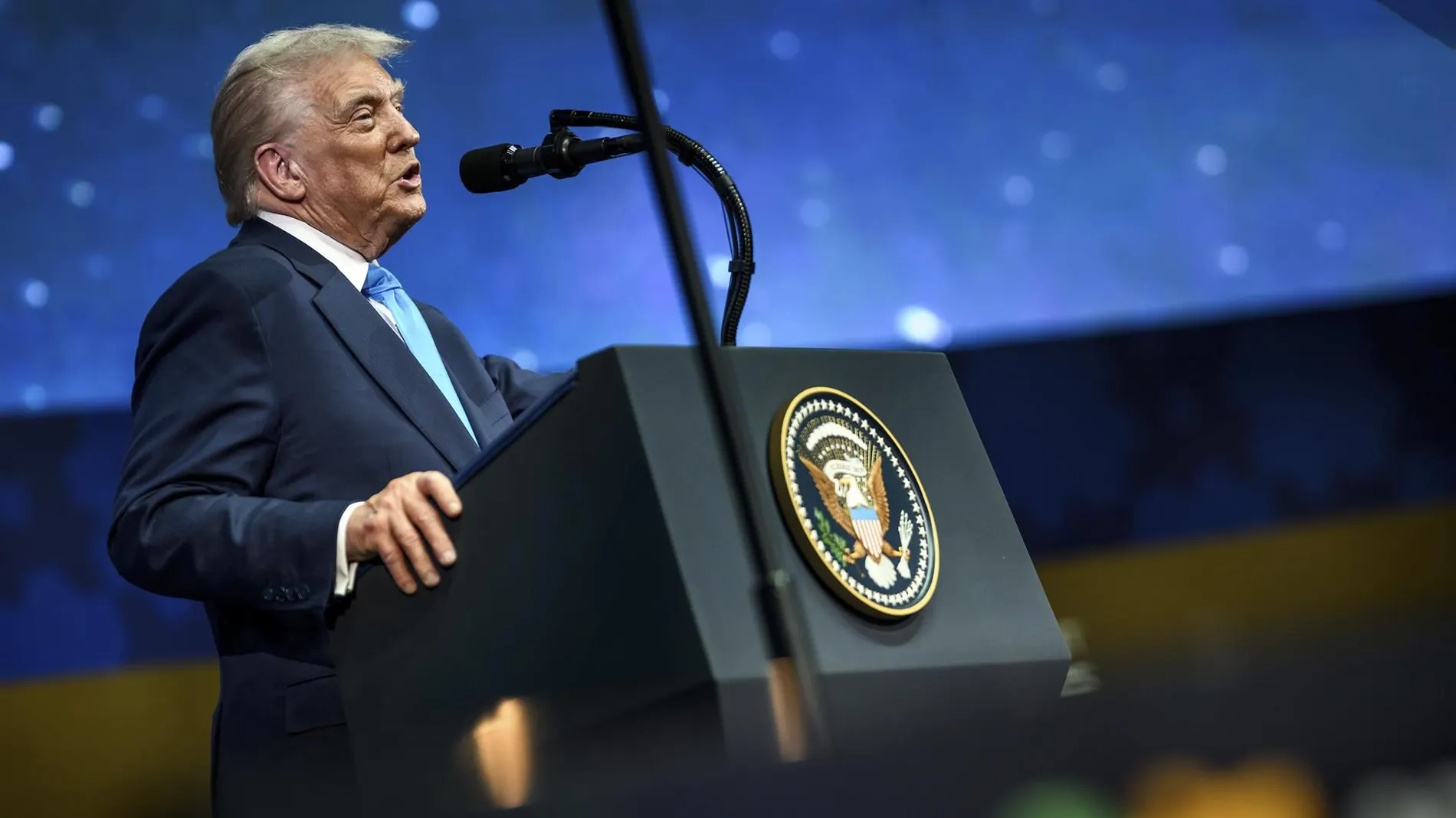 EEUU.- AMP.- Trump ordena ensayos con armas nucleares tras las últimas pruebas armamentísticas de Rusia