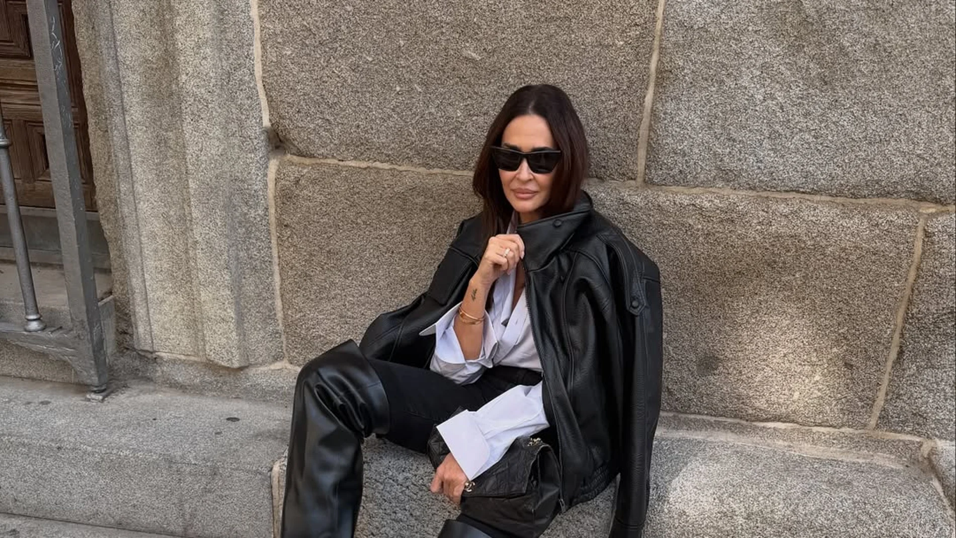 El look Vicky Martín Berrocal con botas muy altas.