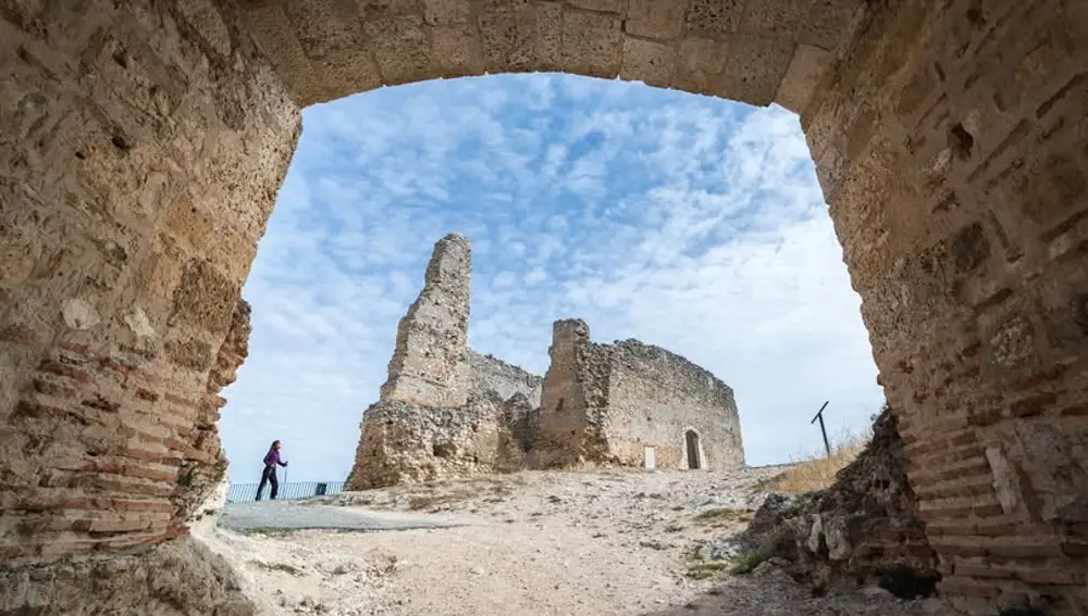 Las ruinas de la iglesia de San Martín en Fuentidueña