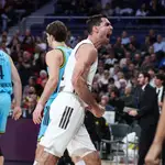 Abalde celebra un triple en el primer cuarto ante Fenerbahçe