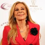 Ana Obregón recuerda a su hijo Aless con fotografías de pequeño disfrazado