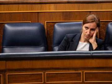 M&oacute;nica Garc&iacute;a en un Pleno del Congreso