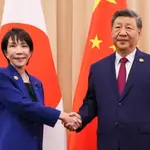 Japón/China.- La primera ministra de Japón y Xi Jinping abordan fricciones bilaterales en su primer encuentro en la APEC