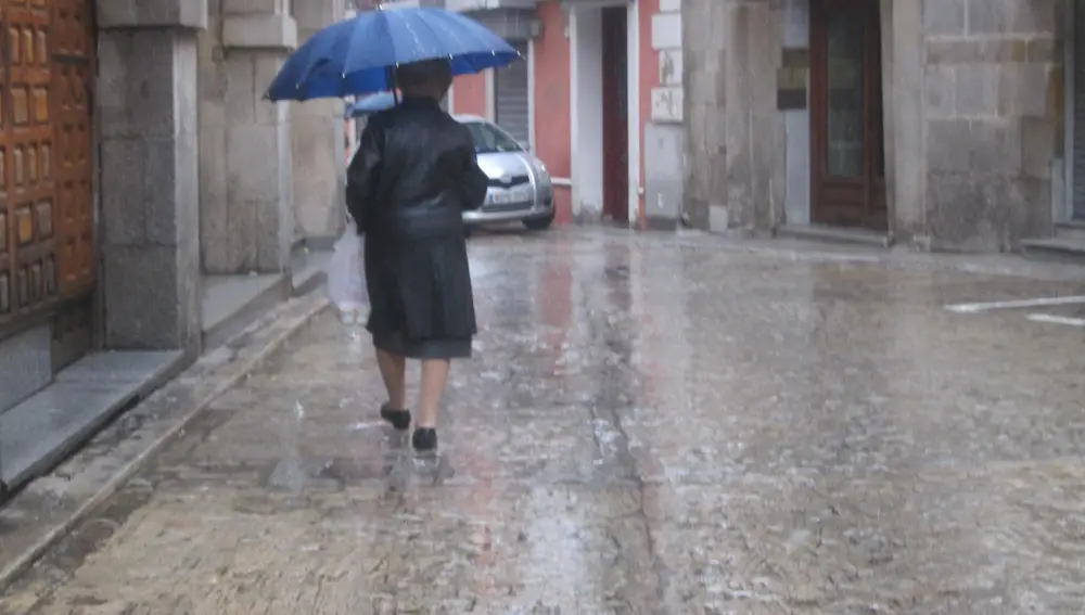 Diversos frentes dejarán lluvias hasta el fin de semana, intensas en el oeste peninsular, con temperaturas otoñales