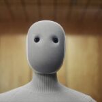 Llegan las primeras opiniones sobre Neo, el "empleado del hogar automático" que cuesta 17.000 euros: "Es un poco torpe"