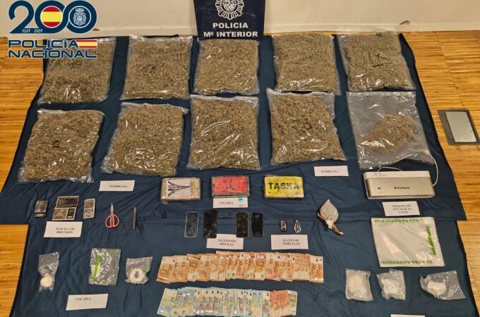 Desarticulan en Vigo y Nigrán un grupo dedicado a venta de drogas y se intervienen 15 kg de marihuana y cocaína