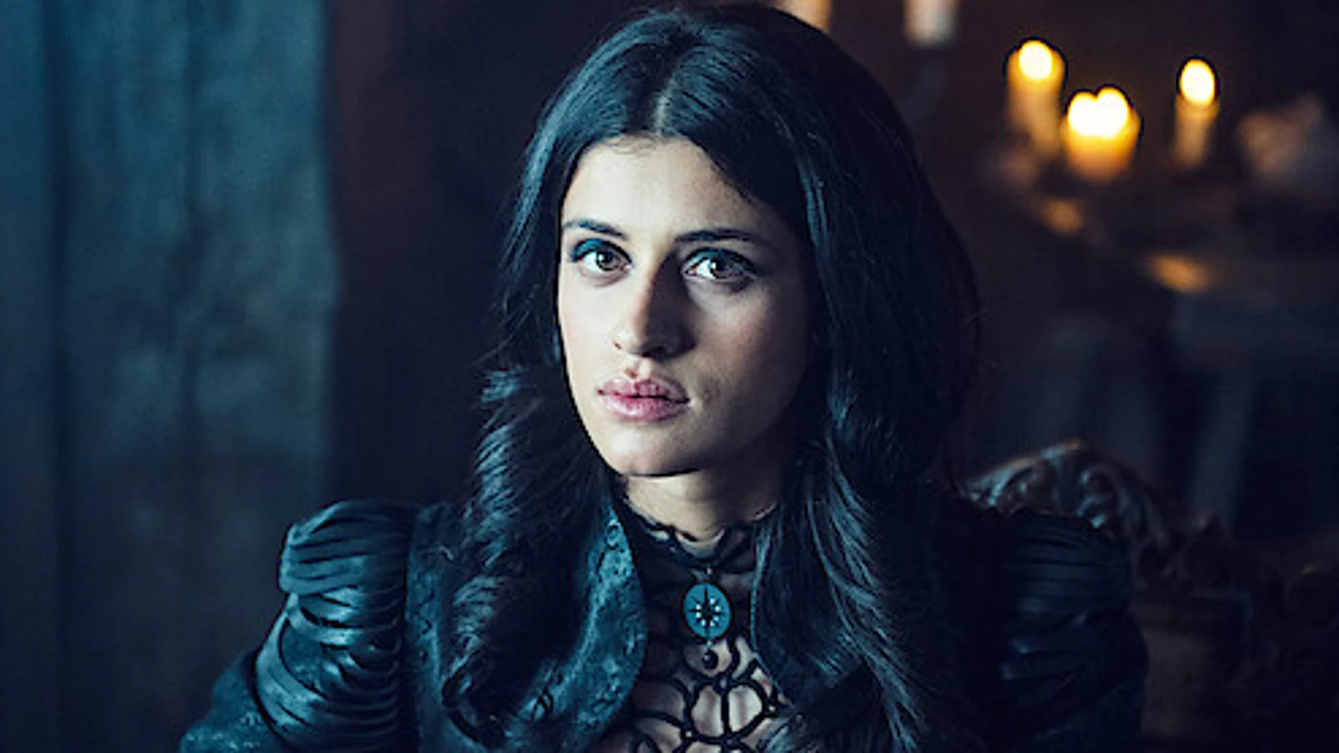 La actriz Anya Chalotra revela cómo The Witcher transformó su carrera y su forma de entender la actuación