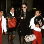 Isabel Preysler con sus tres hijos mayores: Chábeli, Julio José y Enrique Iglesias