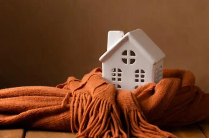 Adiós al aislamiento térmico, los ingenieros noruegos han encontrado la solución: cuesta la mitad y calienta el doble Adiós al aislamiento térmico, los ingenieros noruegos han encontrado la solución: cuesta la mitad y calienta el doble