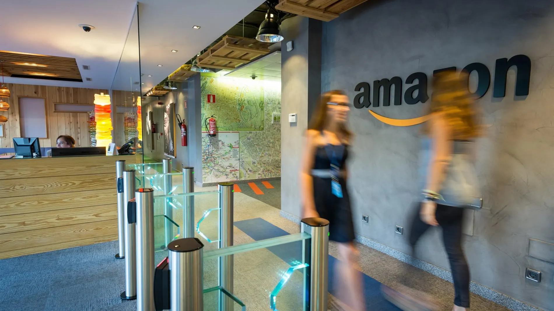 Amazon plantea un ERE en España para 1.200 trabajadores de sus oficinas corporativas de Madrid y Barcelona