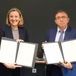 La vicepresidenta de la Junta de Castilla y León y consejera de Familia e Igualdad de Oportunidades, Isabel Blanco, firma un protocolo de colaboración por el que se establecen las bases del Programa FP Steam Mujer Castilla y León con la Fundación Empresa Familiar