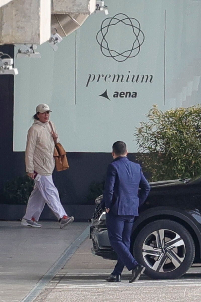 Look de aeropuerto de Tamara Falcó.