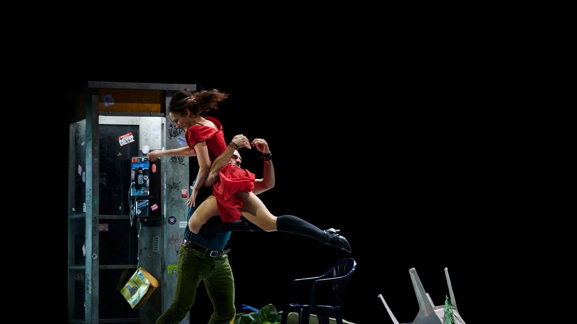 El cuento de 'El castillo de Barbazul' y la violencia de ‘El mandarín maravilloso' convencen al público del Teatro Real