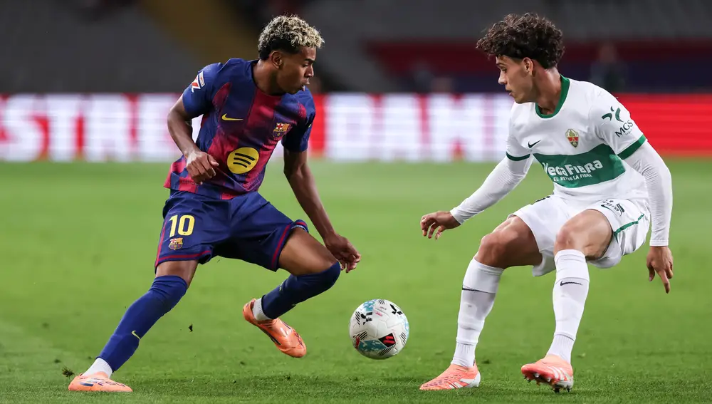 FC Barcelona v Elche CF - La Liga EA Sports