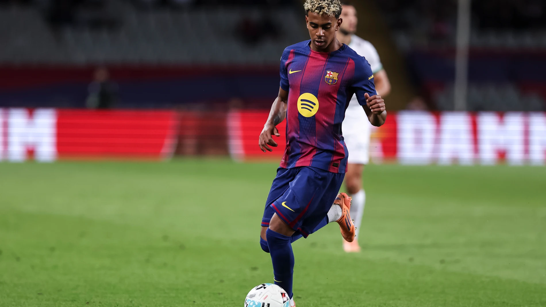 Lamine Yamal of FC Barcelona in action during the Spanish league, La Liga EA Sports, football match played between FC Barcelona and Elche CF at Estadi Olimpic Lluis Companys on November 02, 2025 in Barcelona, Spain. AFP7 02/11/2025 ONLY FOR USE IN SPAIN