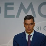 El Presidente del Gobierno, Pedro Sánchez, preside el acto por el 'Día de Recuerdo y Homenaje a todas las víctimas del golpe militar, la Guerra y la Dictadura', en el Auditorio Nacional de Música, en Madrid.