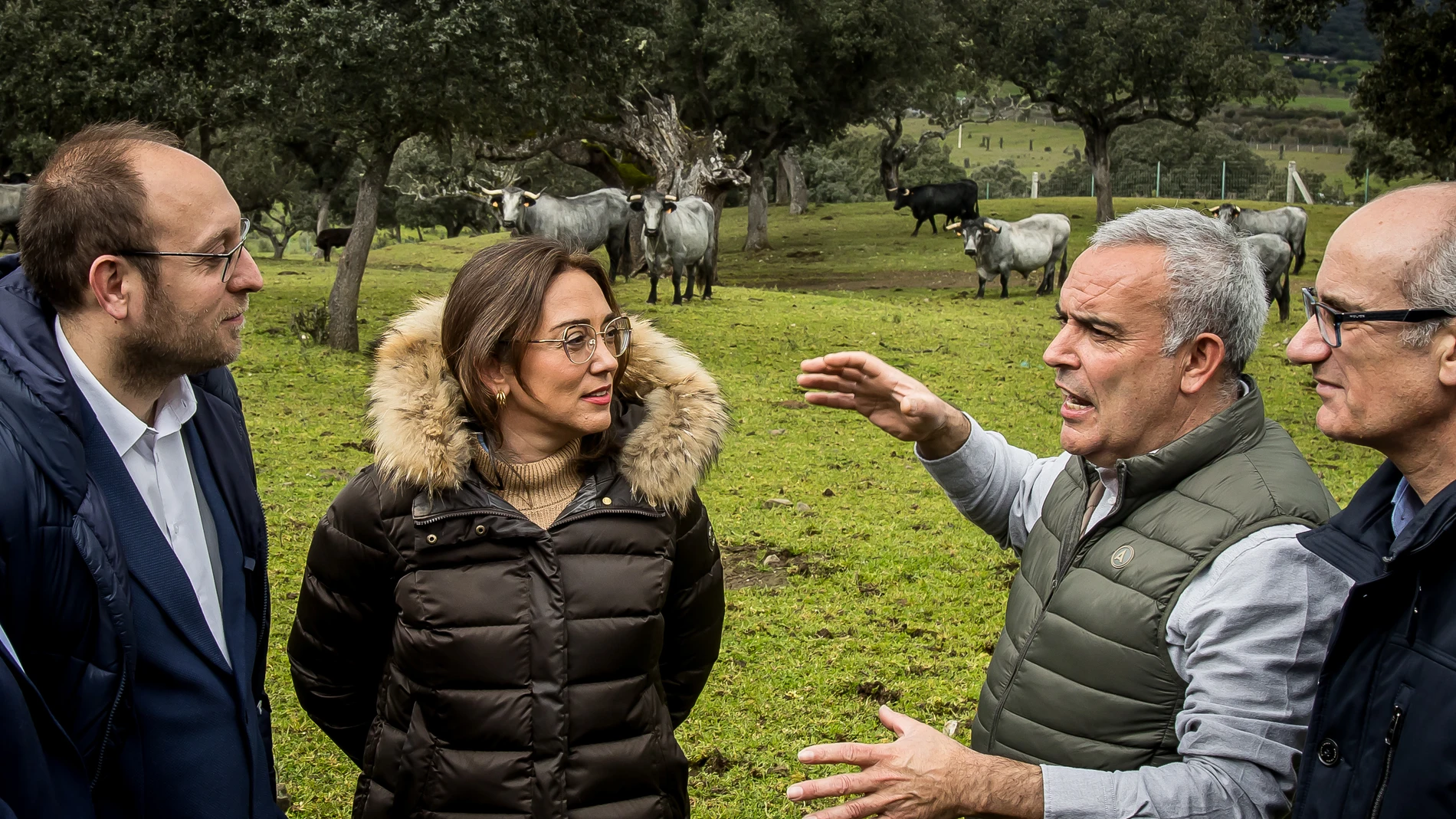 La consejera María González Corral visita una explotación ganadera de la provincia de Salamanca