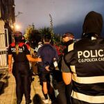 Gran Canaria, sacudida por una red que explotaba sexualmente a menores tuteladas: 34 víctimas y nuevos registros policiales Gran Canaria, sacudida por una red que explotaba sexualmente a menores tuteladas: 34 víctimas y nuevos registros policiales