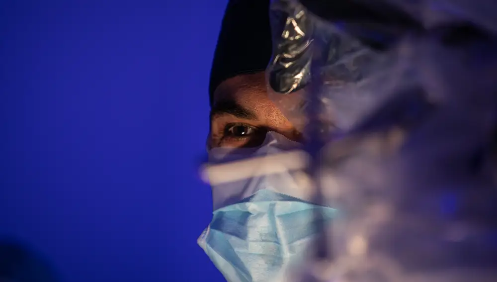 El Doctor Brogna durante una intervención