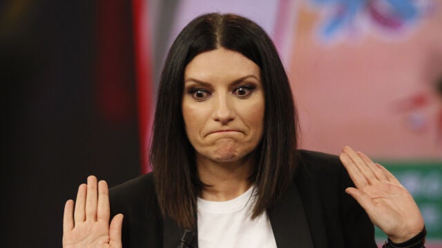 Laura Pausini, destrozada: muere su tío atropellado y el conductor se da a  la fuga