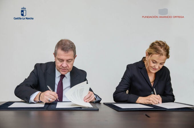 Firma de un convenio de colaboración con la Fundación Amancio Ortega Firma de un convenio de colaboración con la Fundación Amancio Ortega