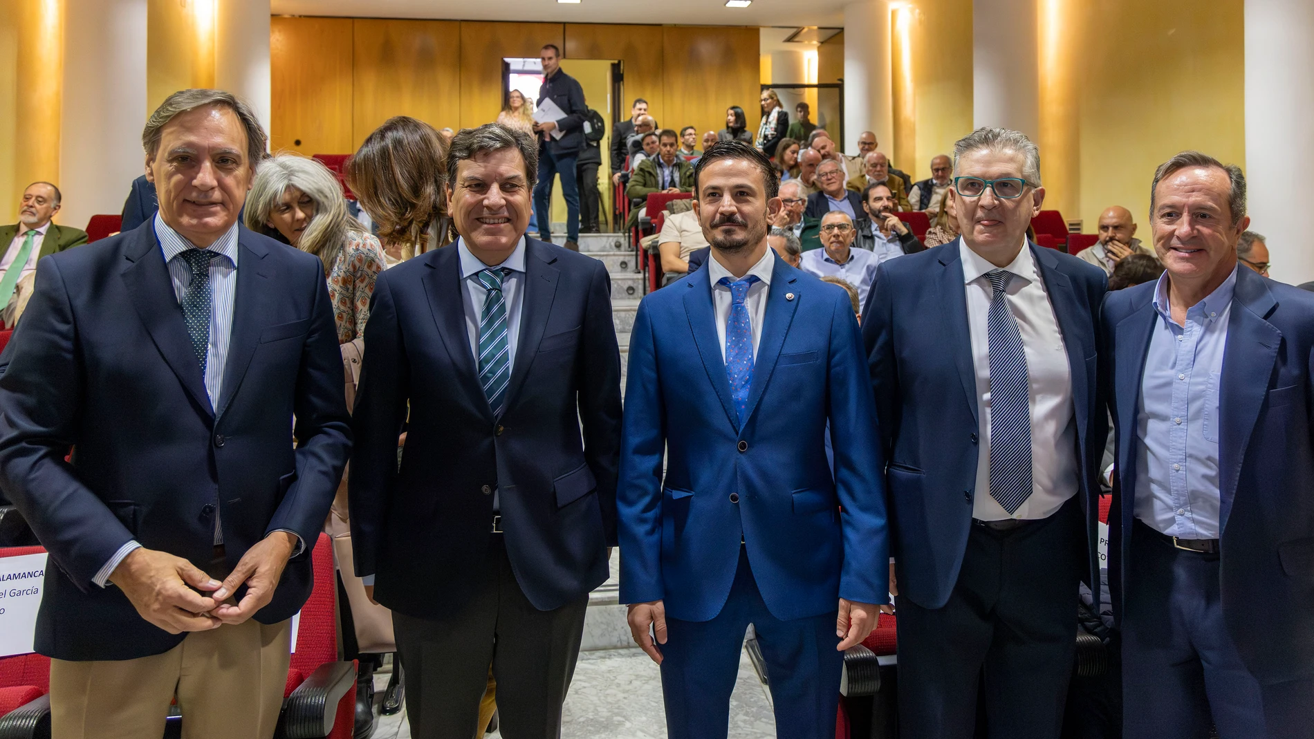Fernández Carriedo junto a Carlos García Carbayo, Antonio Rollán, Fernando Sobrini y Gerardo Rico