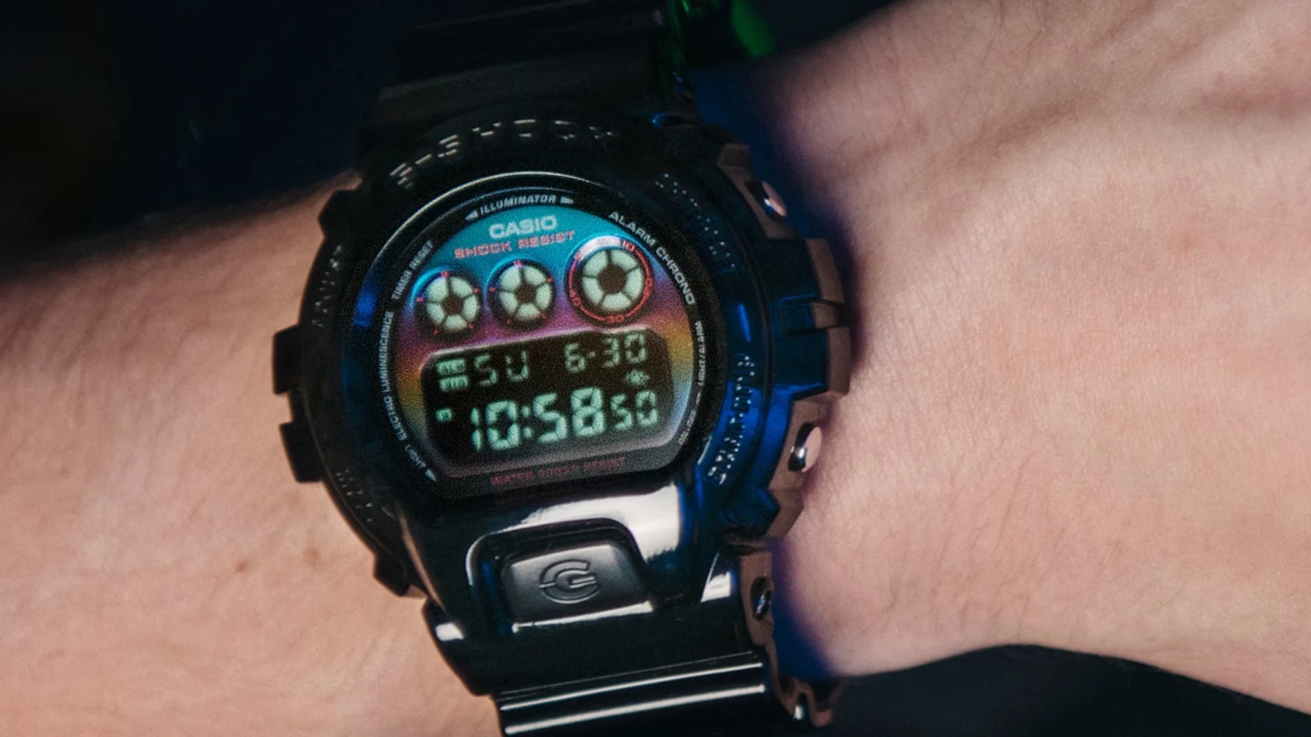 Casio DW-6900RGB-1ER