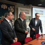 Rafael Álvarez junto a Enrique Cabero y Javier Escribano en la presentación Rafael Álvarez junto a Enrique Cabero y Javier Escribano en la presentación