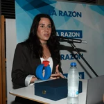 La periodista Elena Lozano durante su discurso en el IV Premio Manuel Barrios para jóvenes periodistas