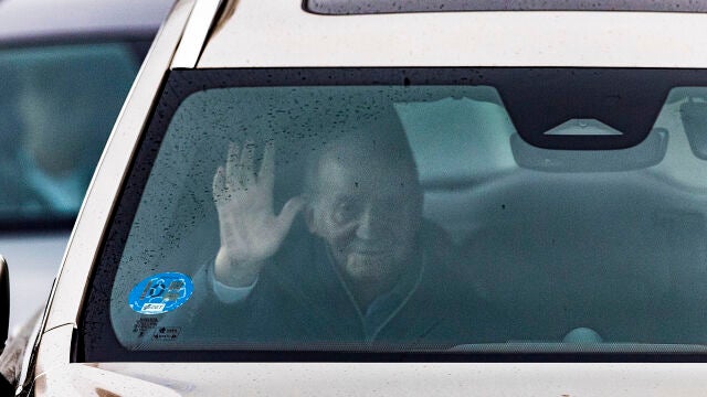 El rey Juan Carlos aterriza en Vigo para disfrutar de la vela en Sanxenxo El rey Juan Carlos aterriza en Vigo para disfrutar de la vela en Sanxenxo