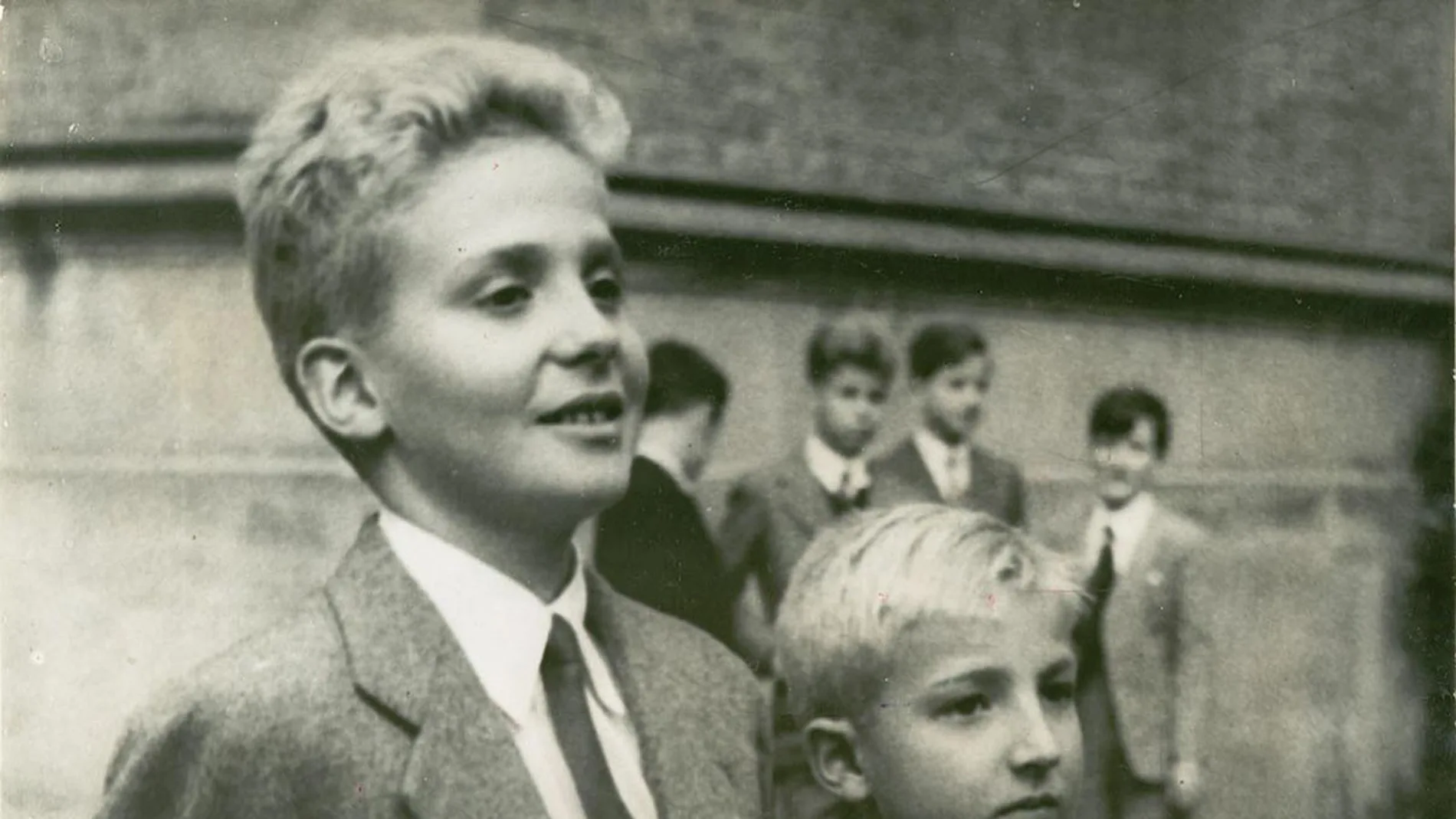 El Rey Juan Carlos junto a su hermano, el infante Alfonso